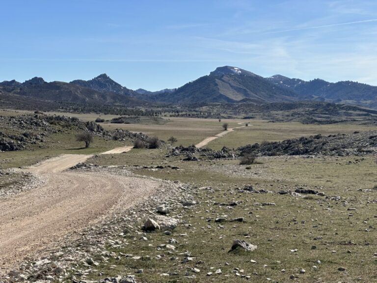 Explorer la Sierra de Segura à VTT : itinéraires, paysages et conseils