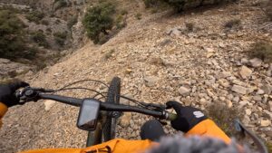 Portion de sentier exposée à VTT